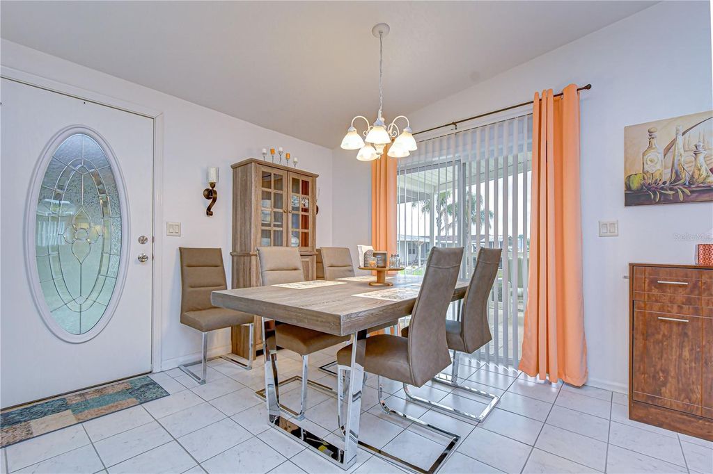 Image 19 of property listing at 37232 NEUKOM AVENUE, Zephyrhills, FL 33541