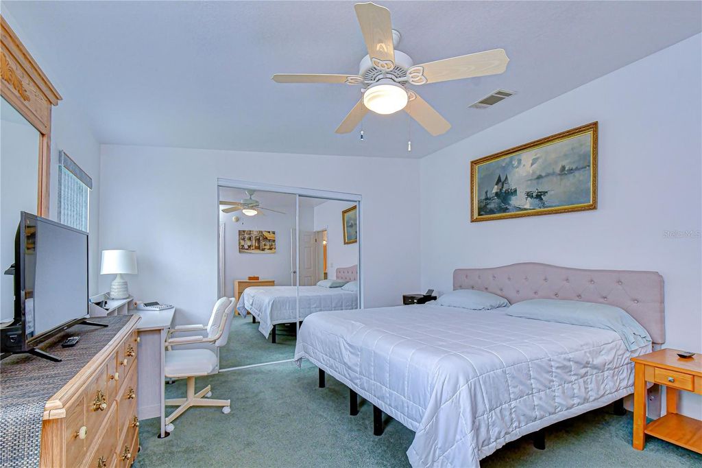 Image 28 of property listing at 37232 NEUKOM AVENUE, Zephyrhills, FL 33541