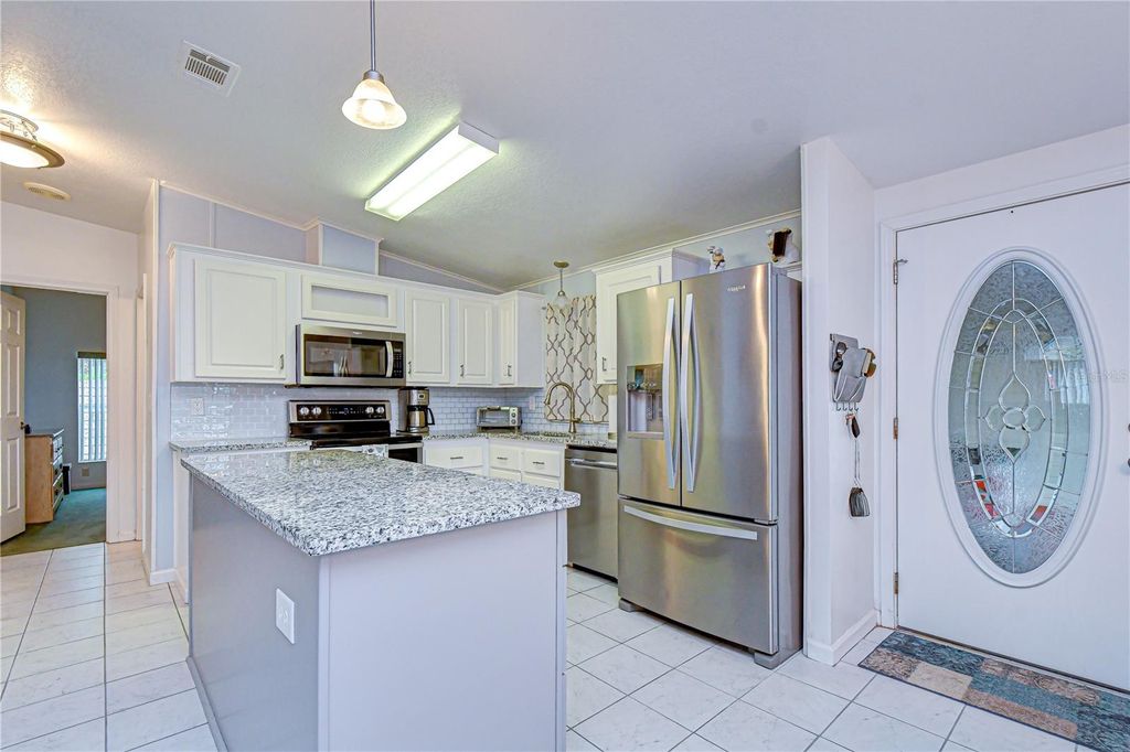 Image 10 of property listing at 37232 NEUKOM AVENUE, Zephyrhills, FL 33541