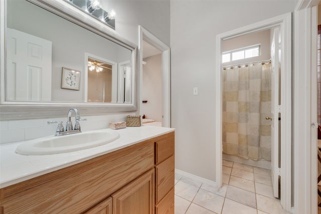 775 Marble Canyon Circle, Irving, TX 75063