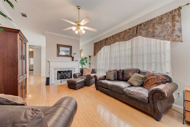 775 Marble Canyon Circle, Irving, TX 75063