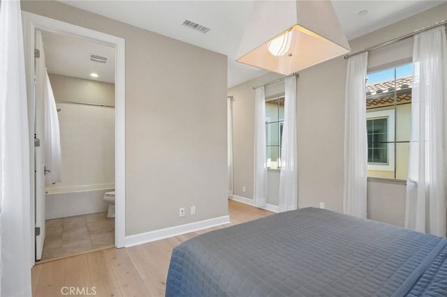 12 Maverick, Irvine, CA 92602