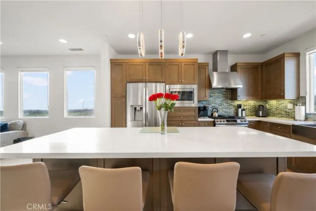 1068 Hampton, Costa Mesa, CA 92627