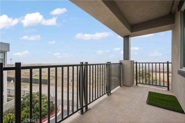 1068 Hampton, Costa Mesa, CA 92627