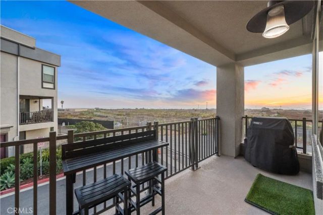 1068 Hampton, Costa Mesa, CA 92627