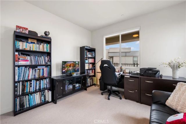 1068 Hampton, Costa Mesa, CA 92627