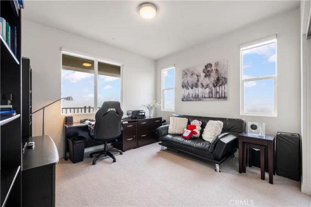 1068 Hampton, Costa Mesa, CA 92627
