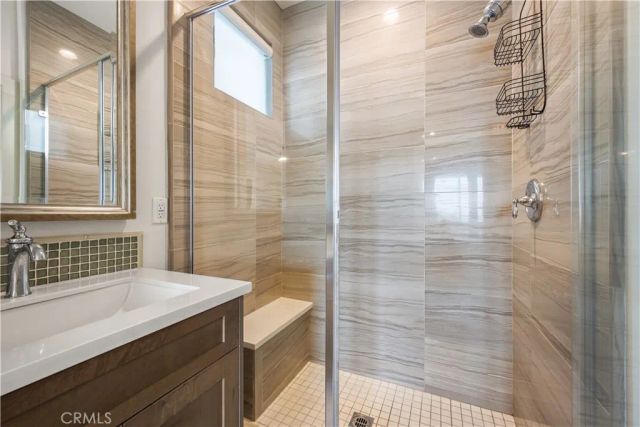 1068 Hampton, Costa Mesa, CA 92627