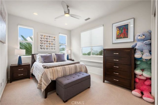 1068 Hampton, Costa Mesa, CA 92627