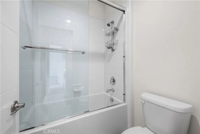 1068 Hampton, Costa Mesa, CA 92627