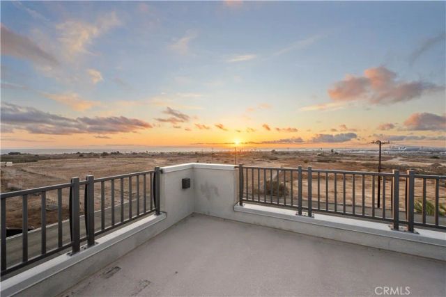 1068 Hampton, Costa Mesa, CA 92627