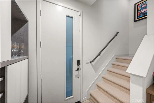 1068 Hampton, Costa Mesa, CA 92627