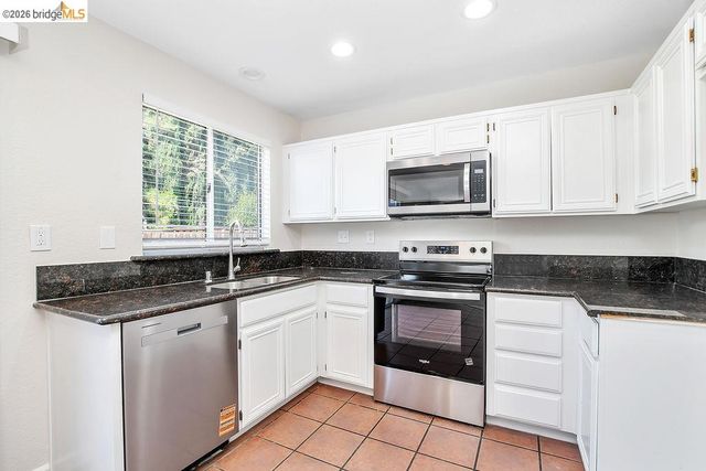 5104 Grass Valley Way, Antioch, CA 94531