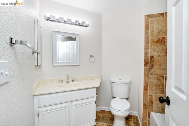 5104 Grass Valley Way, Antioch, CA 94531