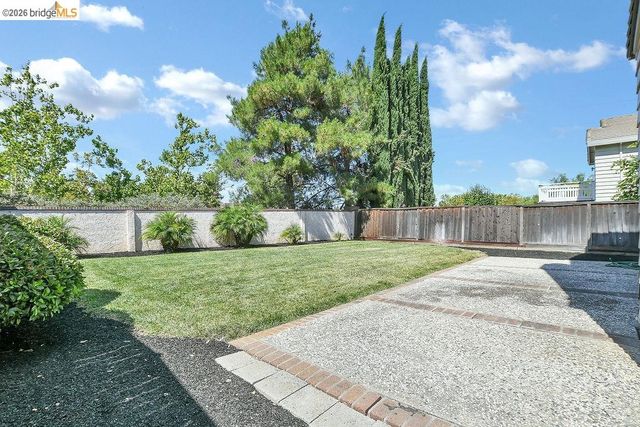 5104 Grass Valley Way, Antioch, CA 94531