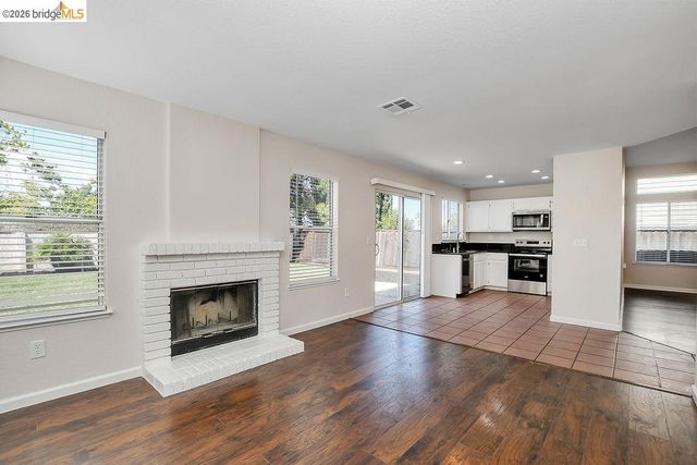5104 Grass Valley Way, Antioch, CA 94531