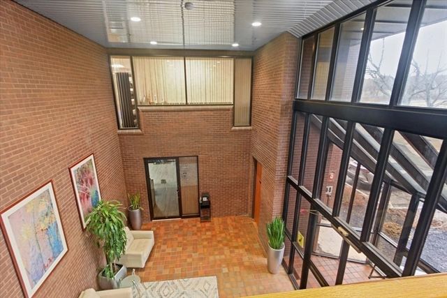 100 Corporate Pl 502, Peabody, MA 01960