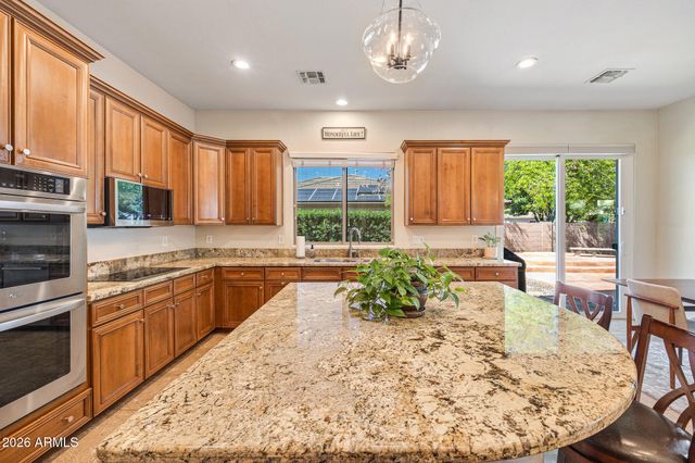 19136 E Canary Way, Queen Creek, AZ 85142