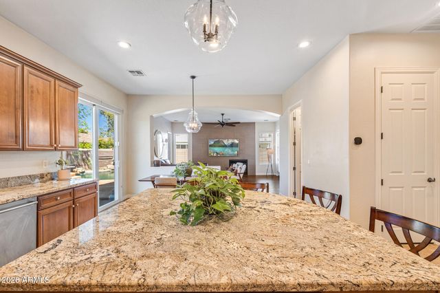 19136 E Canary Way, Queen Creek, AZ 85142