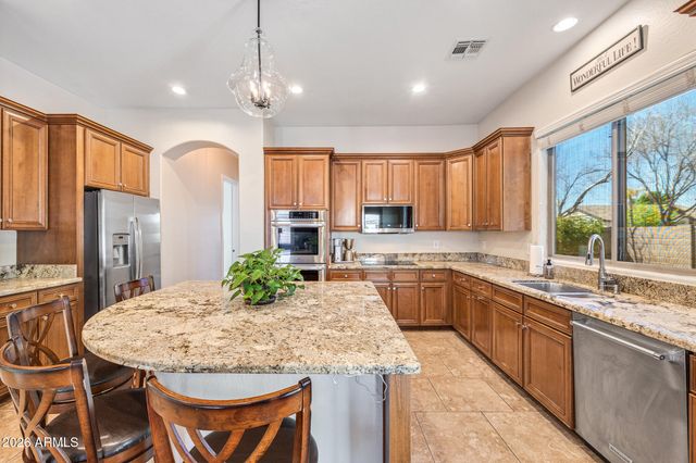 19136 E Canary Way, Queen Creek, AZ 85142