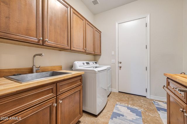 19136 E Canary Way, Queen Creek, AZ 85142