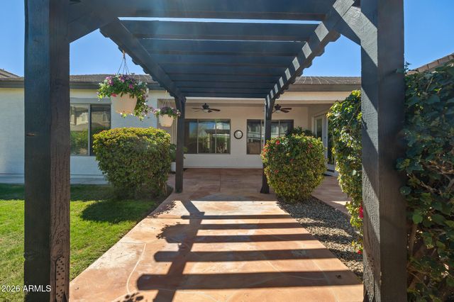 19136 E Canary Way, Queen Creek, AZ 85142