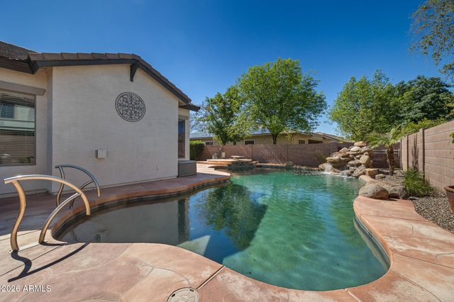 19136 E Canary Way, Queen Creek, AZ 85142