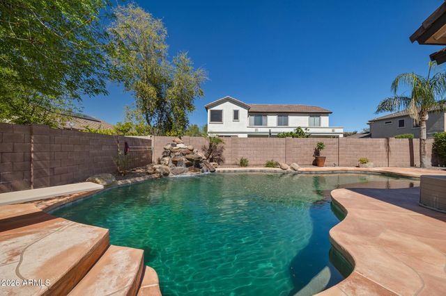 19136 E Canary Way, Queen Creek, AZ 85142