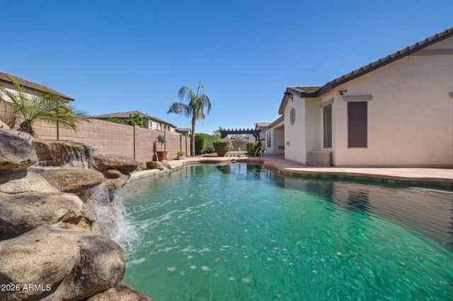 19136 E Canary Way, Queen Creek, AZ 85142