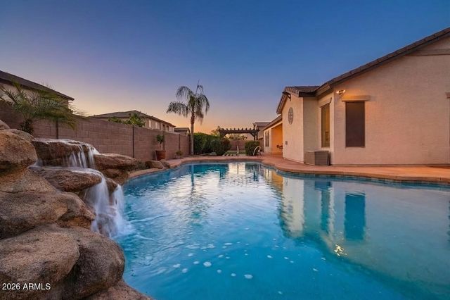 19136 E Canary Way, Queen Creek, AZ 85142