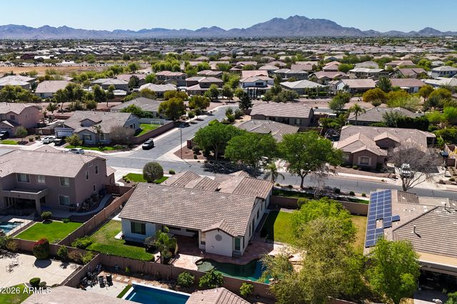 19136 E Canary Way, Queen Creek, AZ 85142