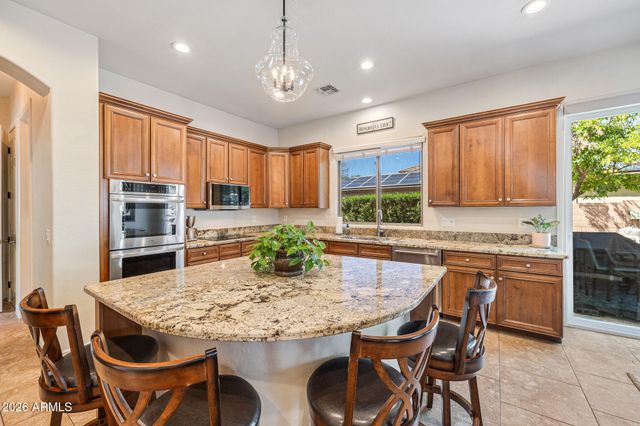 19136 E Canary Way, Queen Creek, AZ 85142