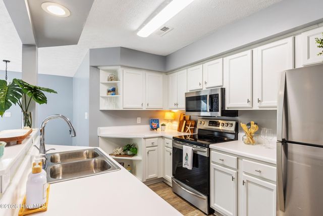 159 Longstreet Drive Apt 203, Wilmington, NC 28412