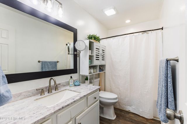 159 Longstreet Drive Apt 203, Wilmington, NC 28412