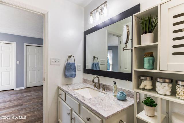 159 Longstreet Drive Apt 203, Wilmington, NC 28412