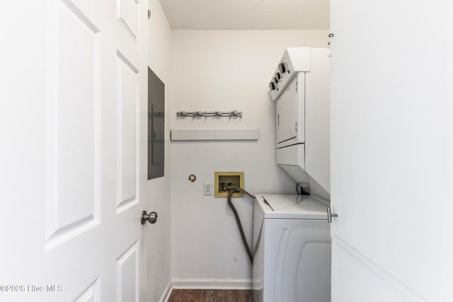 159 Longstreet Drive Apt 203, Wilmington, NC 28412