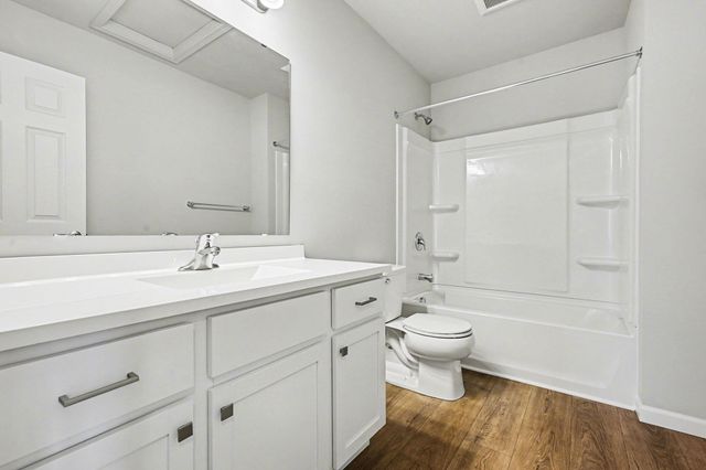 58640 Swenson Street, Mattawan Vllg, MI 49071