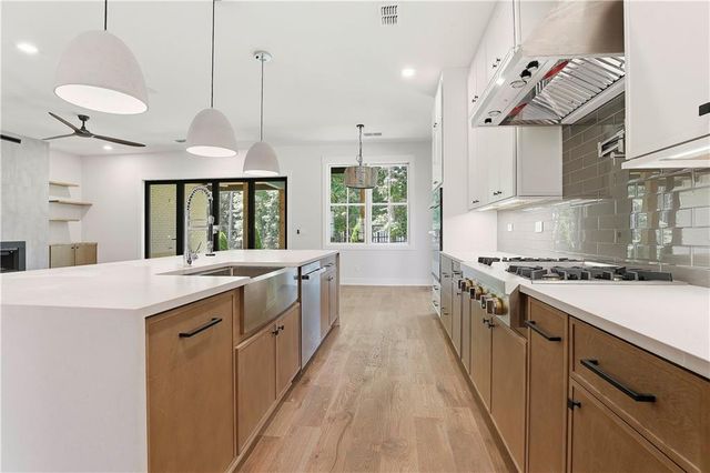 910 Laurel Brooke Avenue, Peachtree City, GA 30269