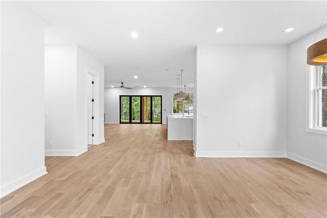 910 Laurel Brooke Avenue, Peachtree City, GA 30269