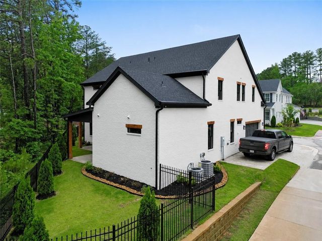 910 Laurel Brooke Avenue, Peachtree City, GA 30269