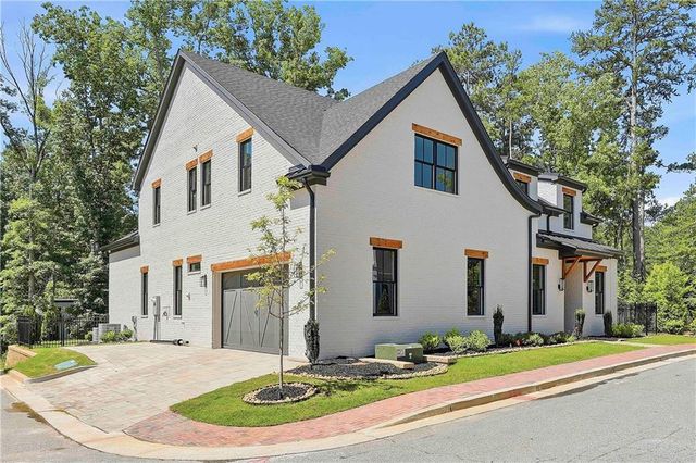 910 Laurel Brooke Avenue, Peachtree City, GA 30269