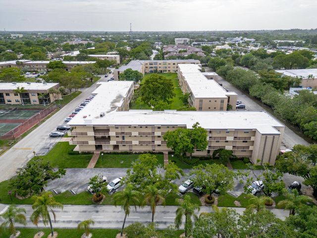 201 Berkley Road 108, Hollywood, FL 33024