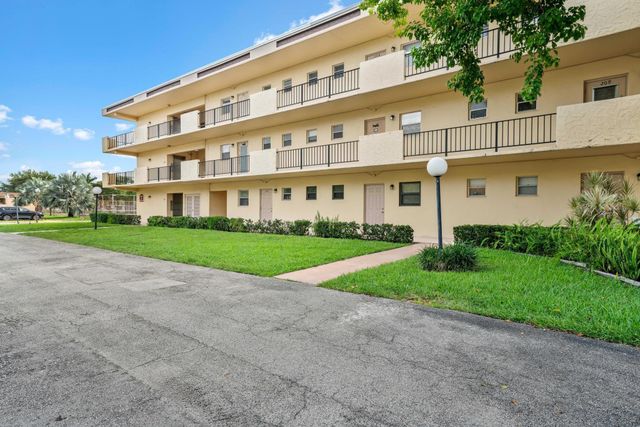 201 Berkley Road 108, Hollywood, FL 33024