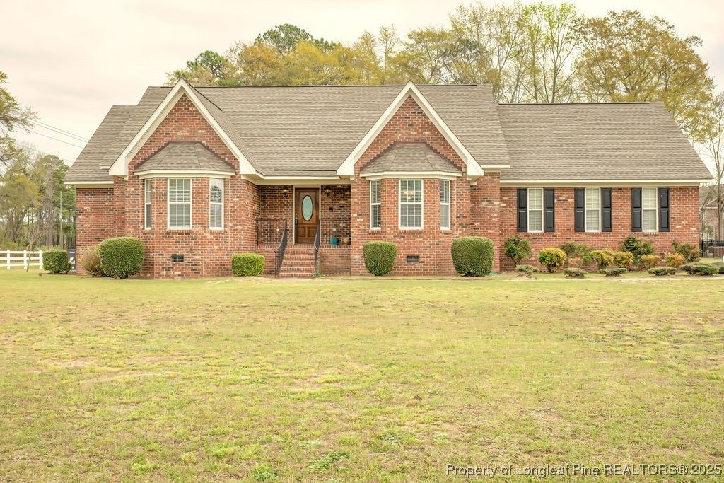 1303 Steeple Run Drive, Fayetteville, NC 28312 — exterior