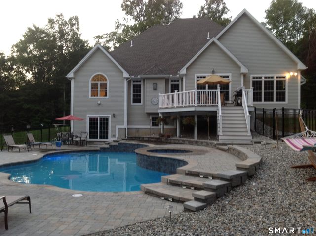66 Country Lane, Hebron, CT 06248