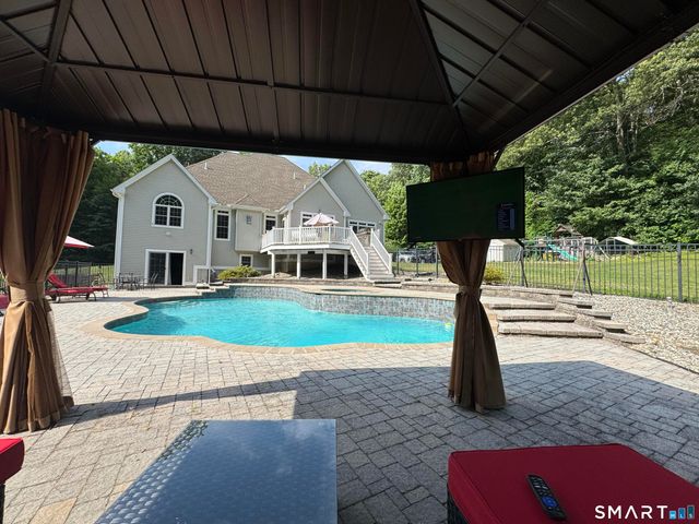 66 Country Lane, Hebron, CT 06248