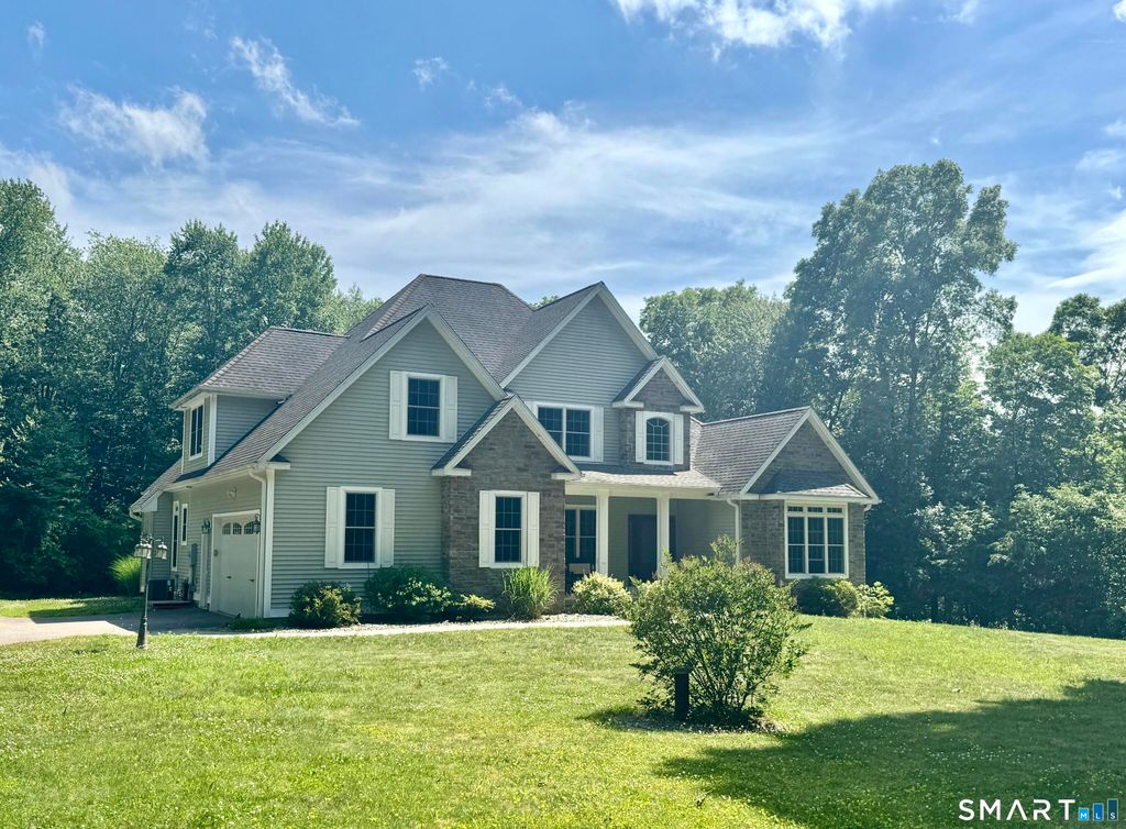 66 Country Lane, Hebron, CT 06248