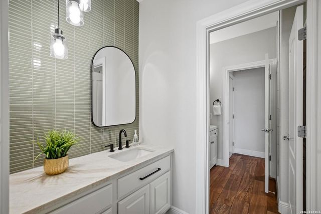 2911 Spider Lily, San Antonio, TX 78258