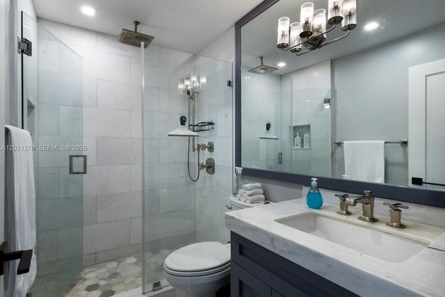 6815 Edgewater Dr 307, Coral Gables, FL 33133