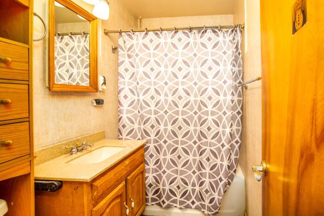 2845 S 52nd STREET, Milwaukee, WI 53219